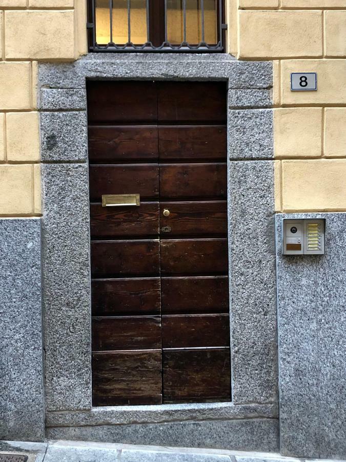 Apartament La Via Degli Artisti Arona Zewnętrze zdjęcie