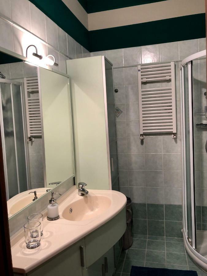 Apartament La Via Degli Artisti Arona Zewnętrze zdjęcie