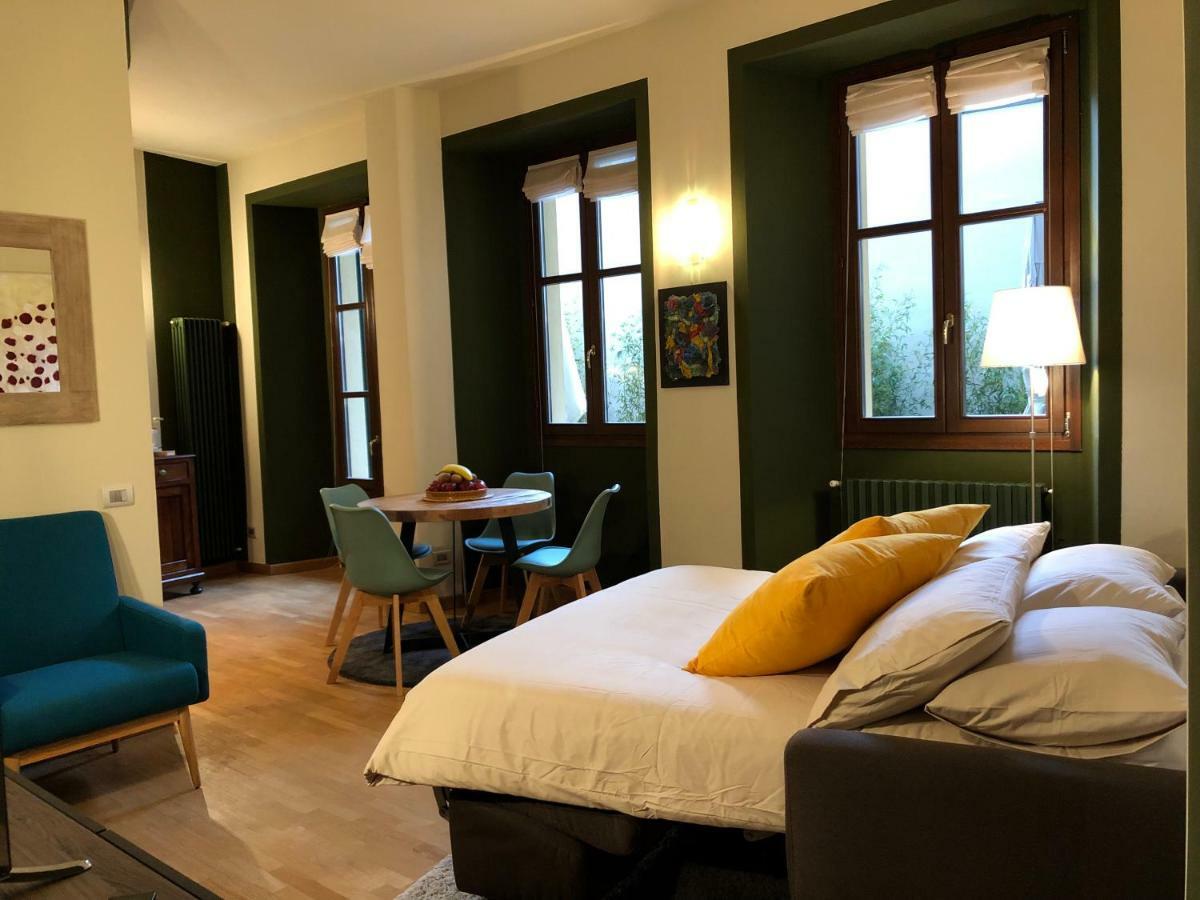 Apartament La Via Degli Artisti Arona Zewnętrze zdjęcie