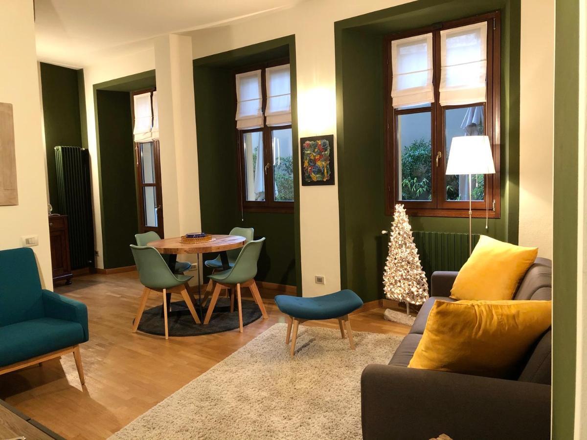 Apartament La Via Degli Artisti Arona Zewnętrze zdjęcie
